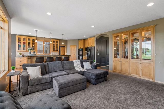 5216 102nd Trail N, Brooklyn Park, MN 55443