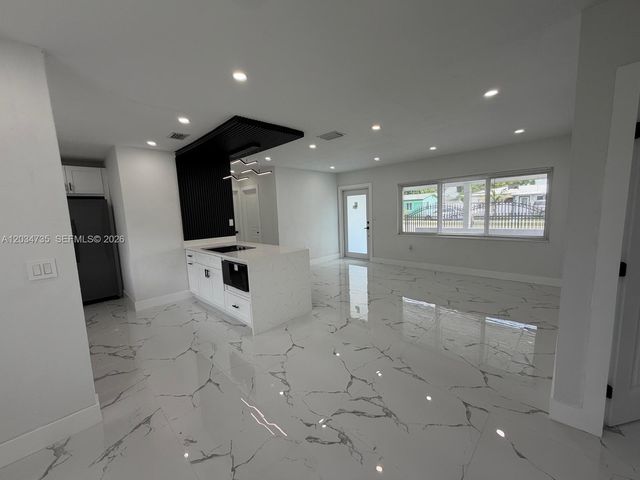 2800 NW 164th Street, Miami Gardens, FL 33054