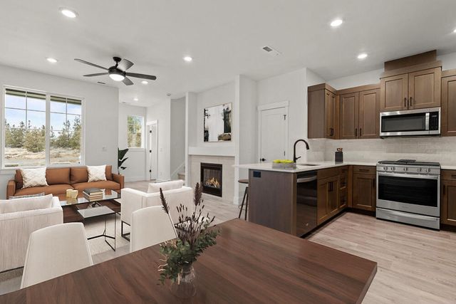 3095 NE Nipper Road, Bend, OR 97701