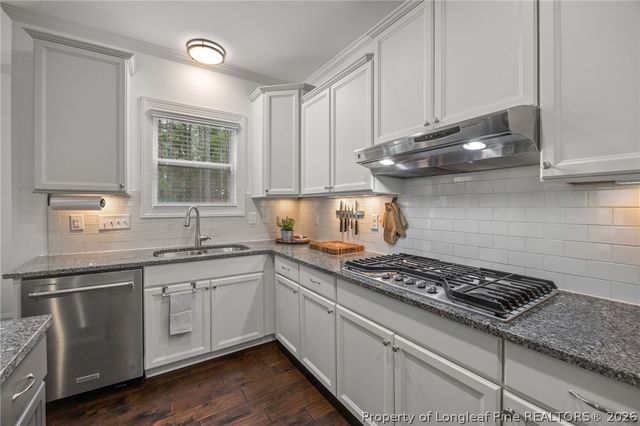 65 Valley Brook Lane, Spring Lake, NC 28390