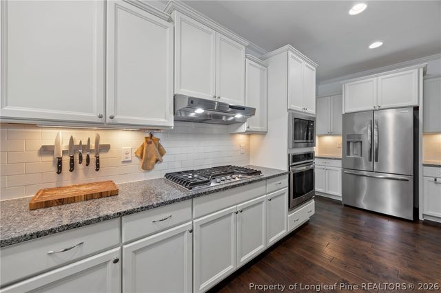 65 Valley Brook Lane, Spring Lake, NC 28390