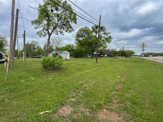 101 Wallace Street, Lone Oak, TX 75453