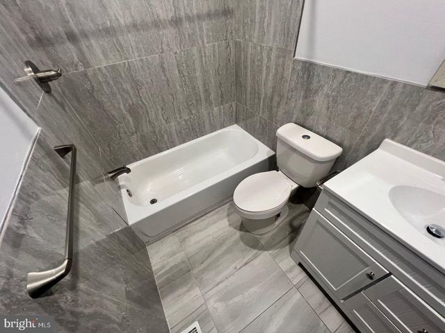 1109 CHRISTIAN ST, Philadelphia, PA 19147