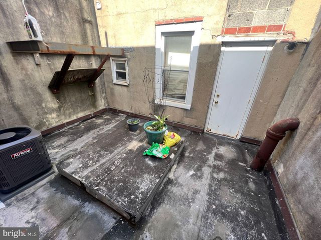 1109 CHRISTIAN ST, Philadelphia, PA 19147