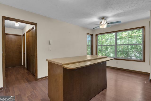 886 Pine Needle Road, Hampton, GA 30228