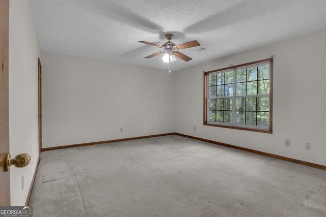 886 Pine Needle Road, Hampton, GA 30228