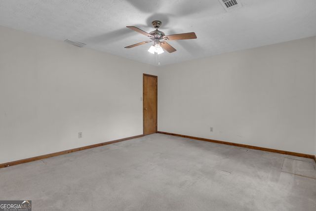 886 Pine Needle Road, Hampton, GA 30228