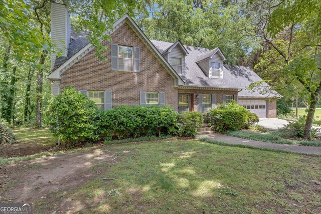 886 Pine Needle Road, Hampton, GA 30228