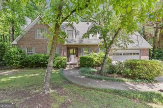 886 Pine Needle Road, Hampton, GA 30228