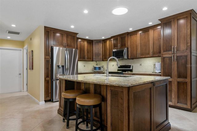 1215 HUNTINGTON LANE, Safety Harbor, FL 34695