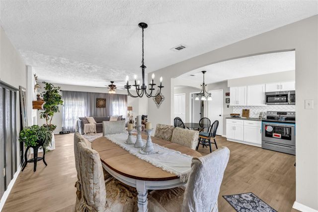 2705 Parrott Avenue, Rosenberg, TX 77471