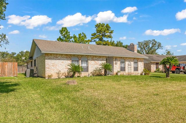 2705 Parrott Avenue, Rosenberg, TX 77471