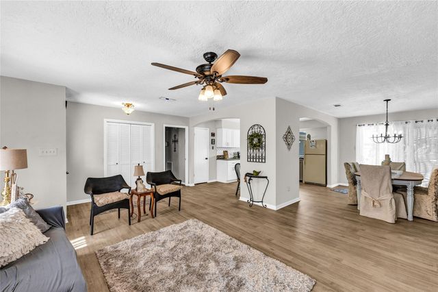 2705 Parrott Avenue, Rosenberg, TX 77471