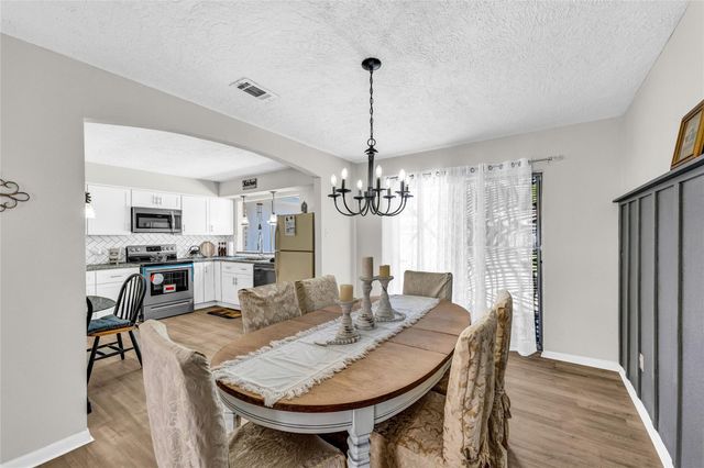 2705 Parrott Avenue, Rosenberg, TX 77471