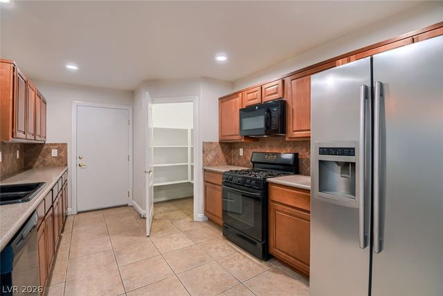 4825 Plama Court, Las Vegas, NV 89131