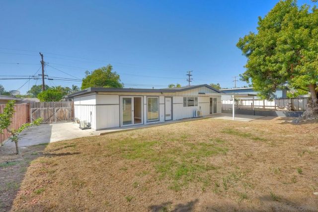578 E. Indian Rock Rd, Vista, CA 92084