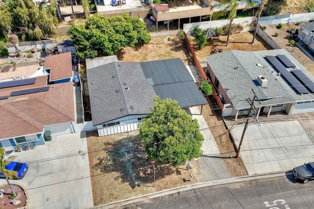 578 E. Indian Rock Rd, Vista, CA 92084