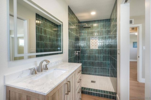 578 E. Indian Rock Rd, Vista, CA 92084