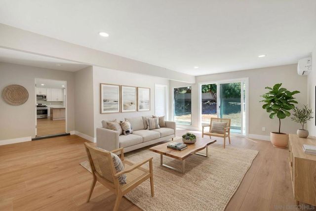 578 E. Indian Rock Rd, Vista, CA 92084