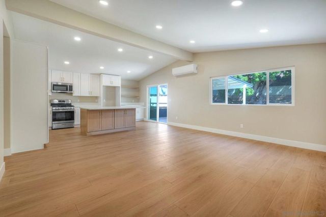 578 E. Indian Rock Rd, Vista, CA 92084