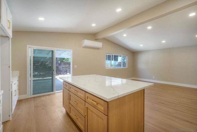 578 E. Indian Rock Rd, Vista, CA 92084