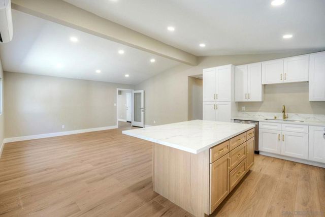 578 E. Indian Rock Rd, Vista, CA 92084