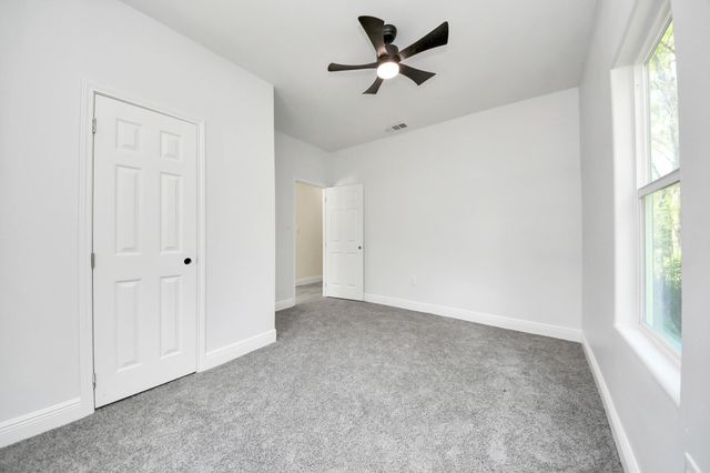 225 County Road 3189b 1, Cleveland, TX 77327