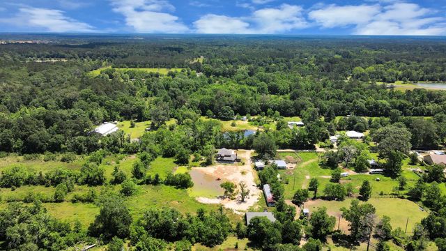 225 County Road 3189b 1, Cleveland, TX 77327