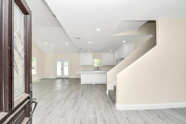 225 County Road 3189b 1, Cleveland, TX 77327