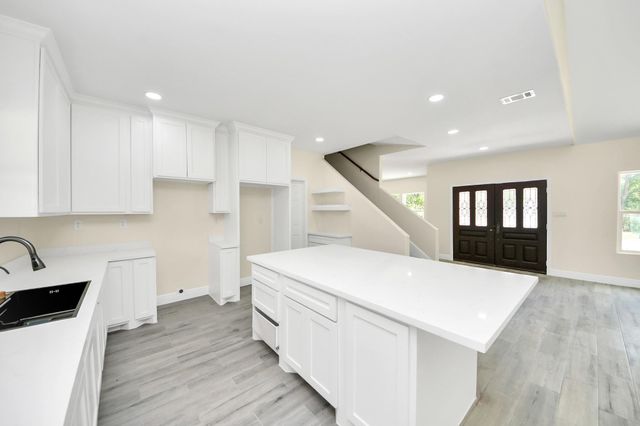 225 County Road 3189b 1, Cleveland, TX 77327