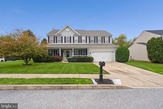 1145 STONE GATE DR, York, PA 17406