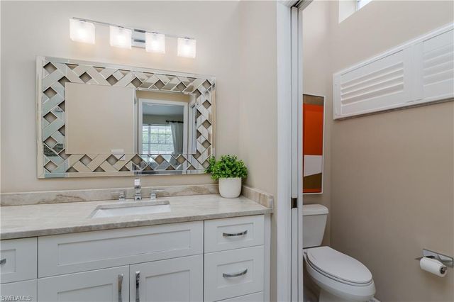 6658 Castlelawn PL 9, Naples, FL 34113