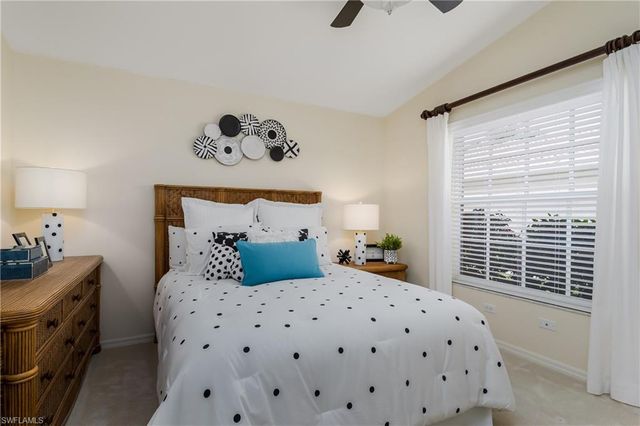 6658 Castlelawn PL 9, Naples, FL 34113