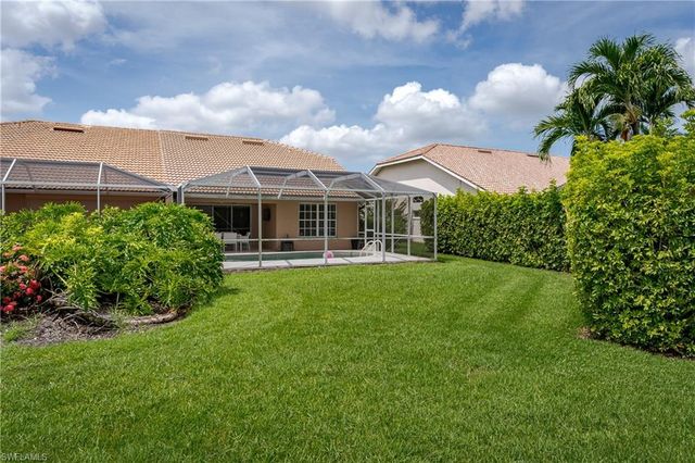 6658 Castlelawn PL 9, Naples, FL 34113
