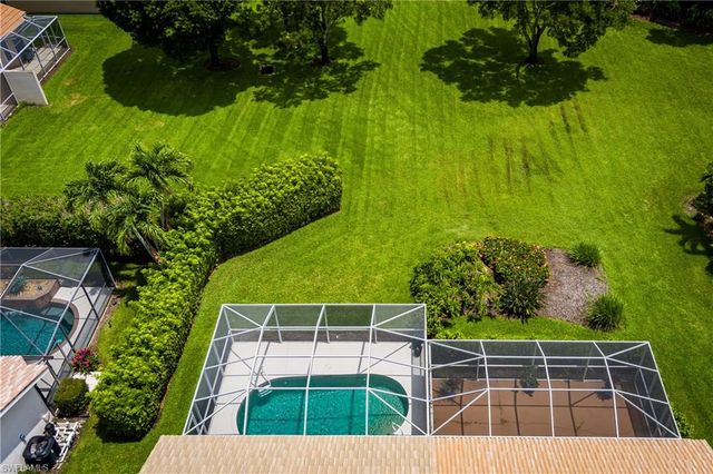 6658 Castlelawn PL 9, Naples, FL 34113