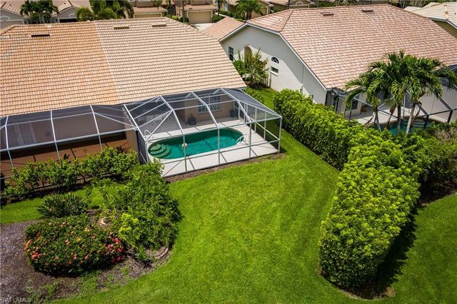 6658 Castlelawn PL 9, Naples, FL 34113