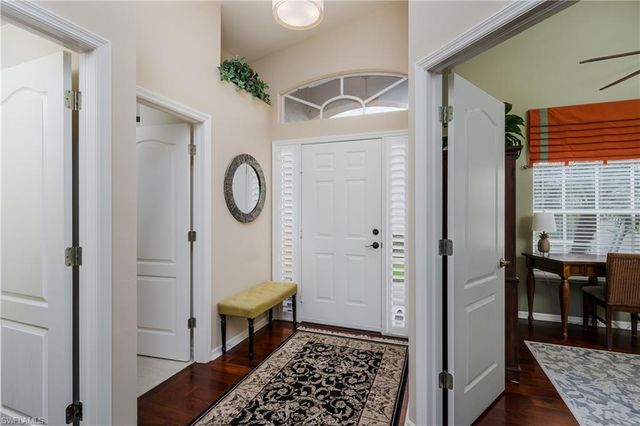 6658 Castlelawn PL 9, Naples, FL 34113
