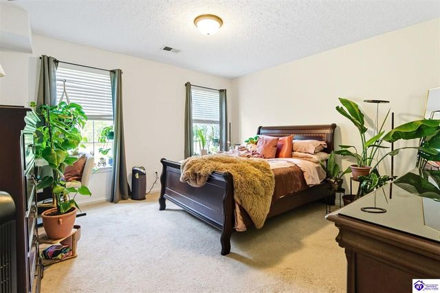 102 A Legacy Court, Elizabethtown, KY 42701