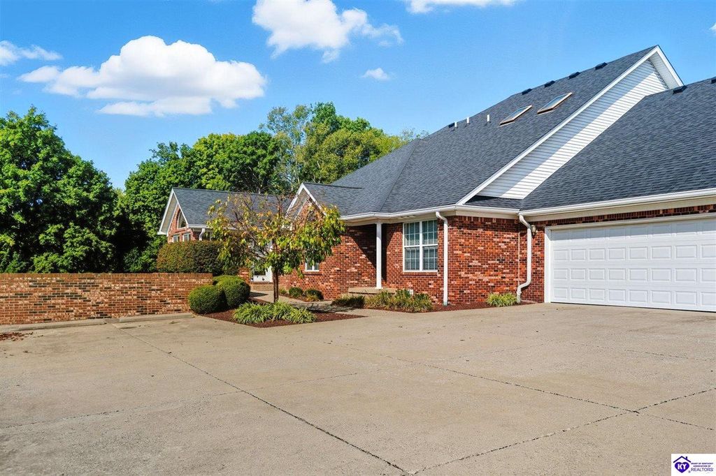 102 A Legacy Court, Elizabethtown, KY 42701