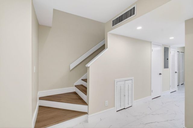 1330 NW 13th Street 12, Boca Raton, FL 33486