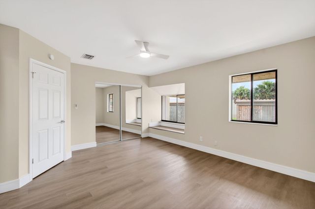 1330 NW 13th Street 12, Boca Raton, FL 33486
