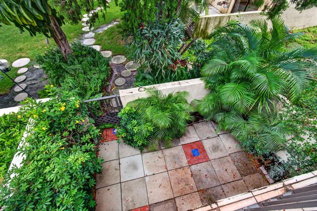 1330 NW 13th Street 12, Boca Raton, FL 33486