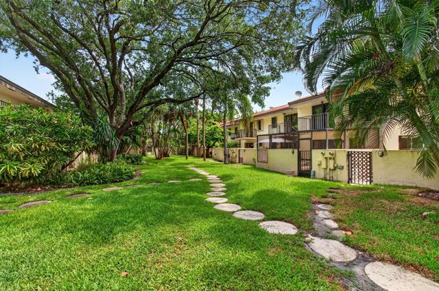 1330 NW 13th Street 12, Boca Raton, FL 33486