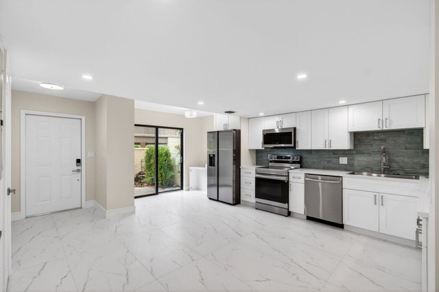 1330 NW 13th Street 12, Boca Raton, FL 33486