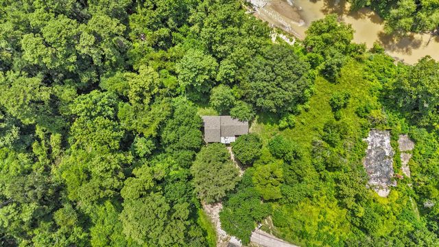 21146 Caney Drive, New Caney, TX 77357