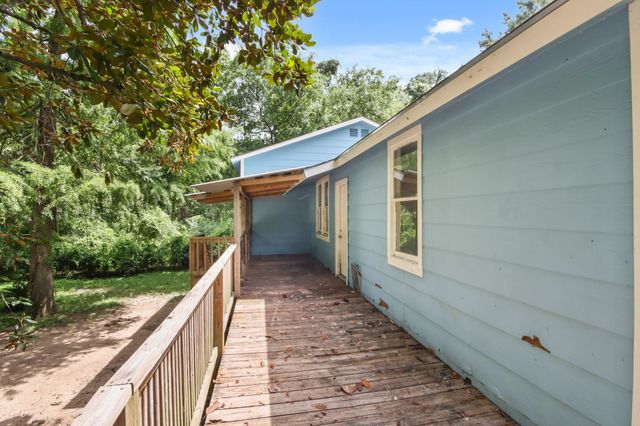 21146 Caney Drive, New Caney, TX 77357