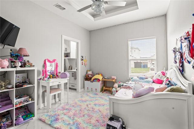 102 Prestwick Dr, Portland, TX 78374