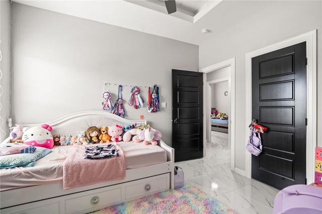 102 Prestwick Dr, Portland, TX 78374