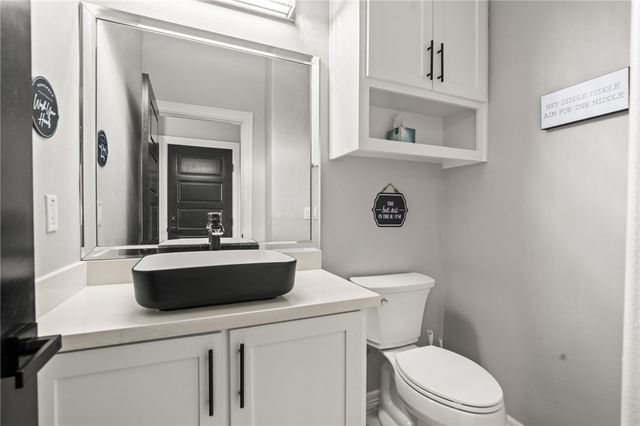 102 Prestwick Dr, Portland, TX 78374