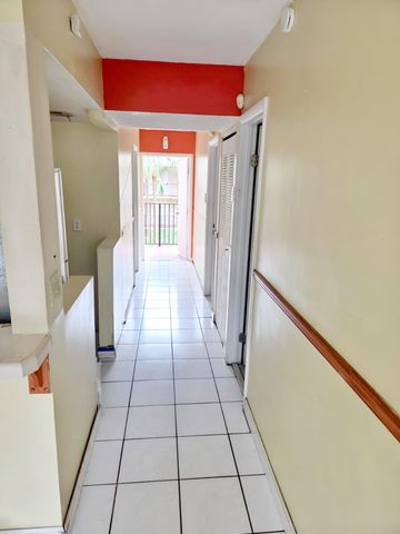 3253 Riverside Drive D-301, Coral Springs, FL 33065